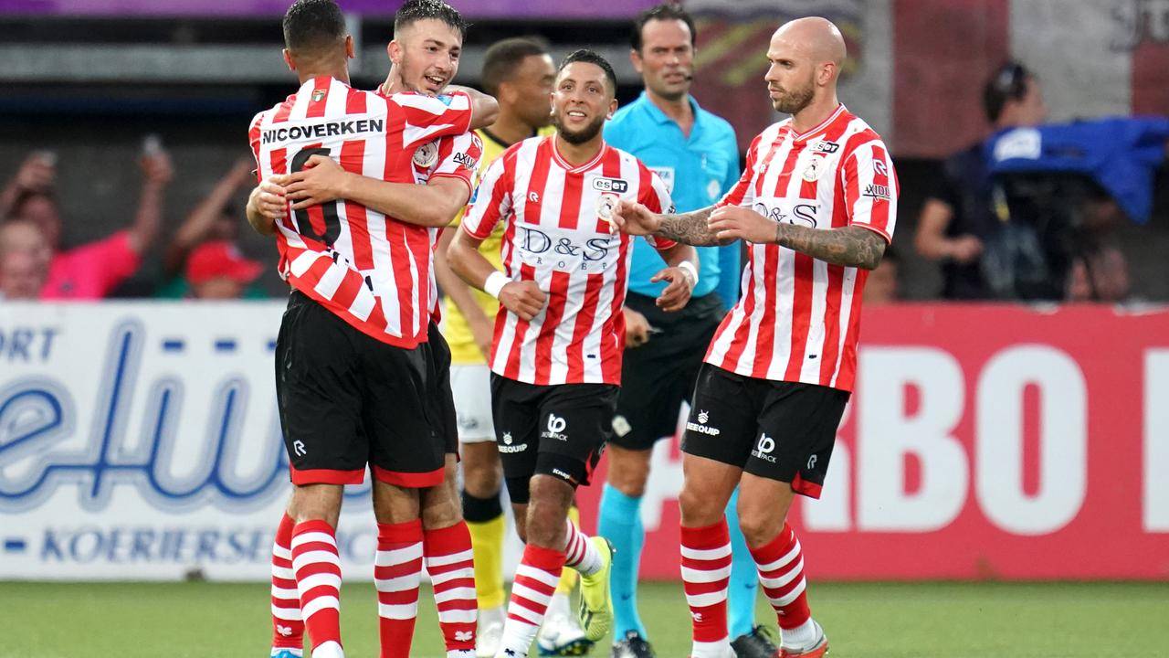 特别是在内 特别是在内