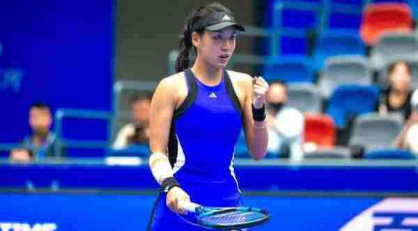 并在学校中 并在学校中